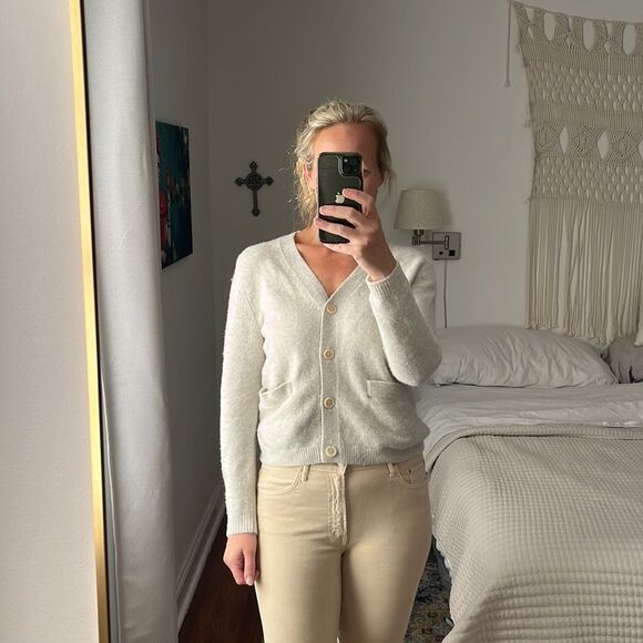 Aritzia Sweaters - Aritzia Wilfred Sweater Womens XS Heather Cream Cashmere Wool Blend Cardigan